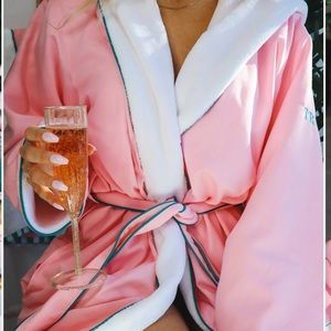 Truly Beauty Luxury Robe